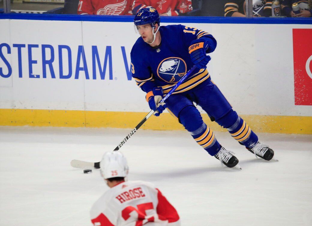 Sabres Red Wings