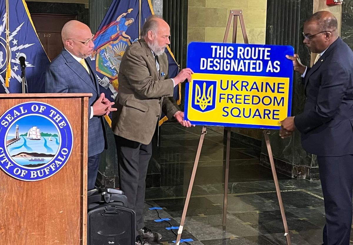 Niagara Square temporarily designated as Ukraine Freedom Square