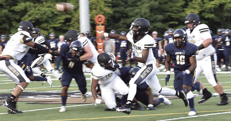 Jones' play propels Panthers past Captains