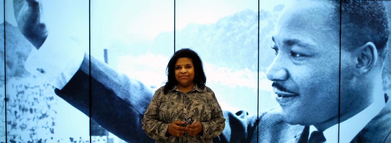 20160501_MET_EXHIBITS_BB01