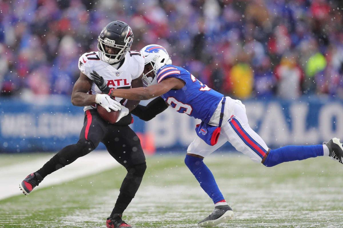 Wallace hits fast (copy)