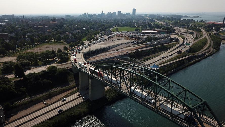 Traffic on Peace Bridge as Canada customs working to rule slowdowns keep traffic backed up in Buffalo