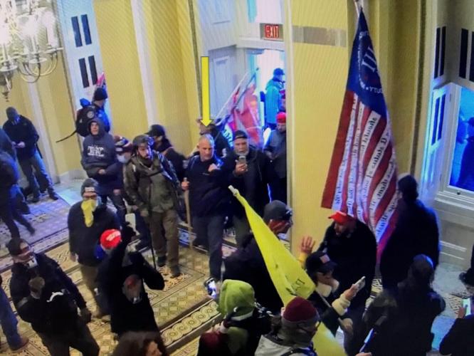 040722-roa-a1-robertson p01