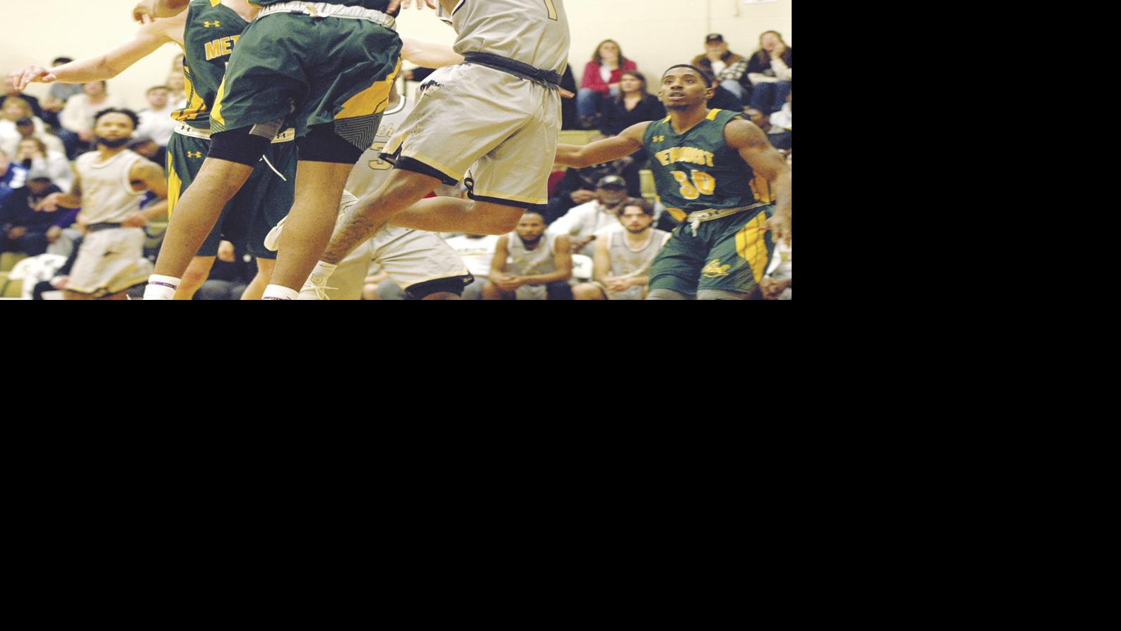 Men S College Basketball Mullen Paces Ferrum To Fifth Win Of