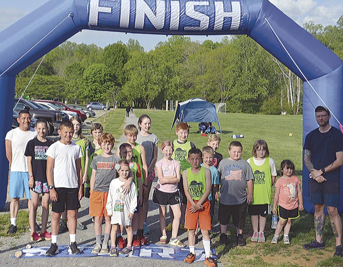 TRAIL RUNNERS