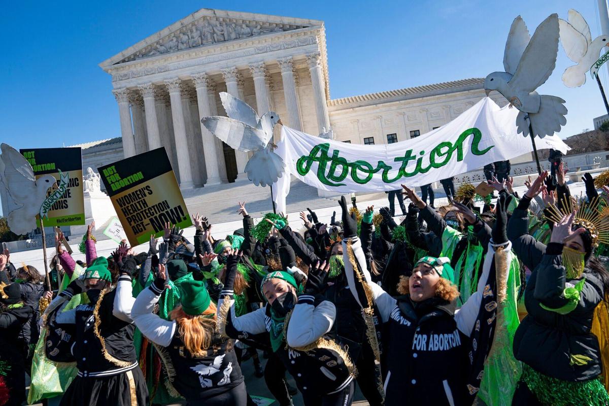 Supreme Court draft opinion that would overturn Roe v. Wade published by Politico