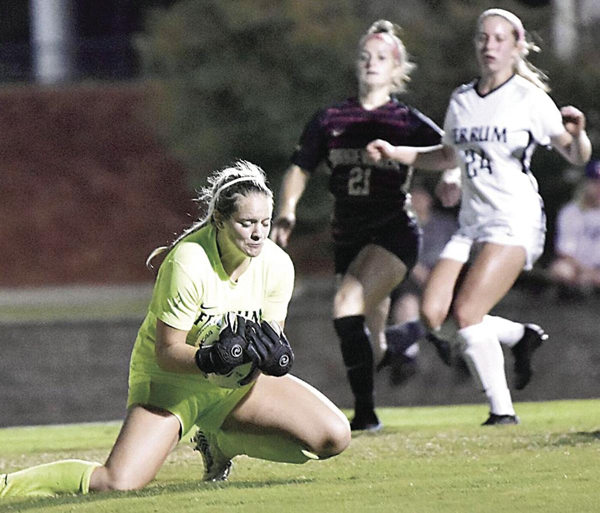 Hayes receives academic accolade for soccer