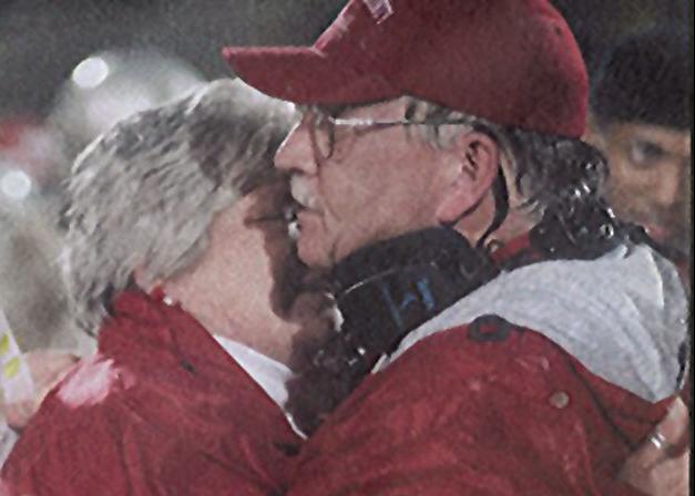 Rally leaves Eagles alone in first place