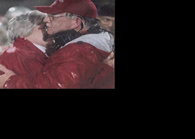 Rally leaves Eagles alone in first place