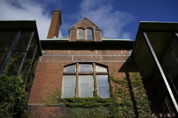 LOCAL RICHARDSON GEE