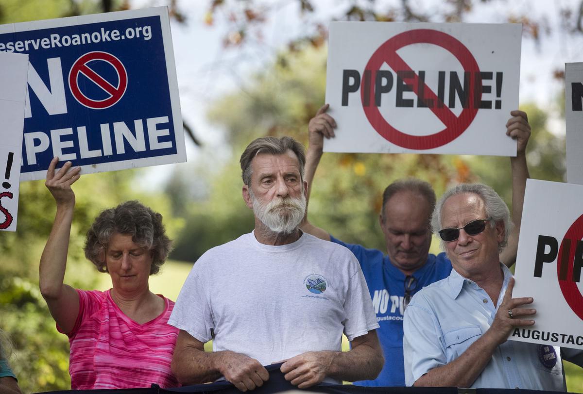 ey pipelineprotest 091317 p01