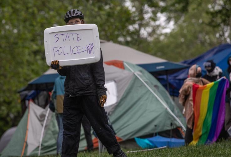 ProtestsAndPoliceUVa'24-2.jpg