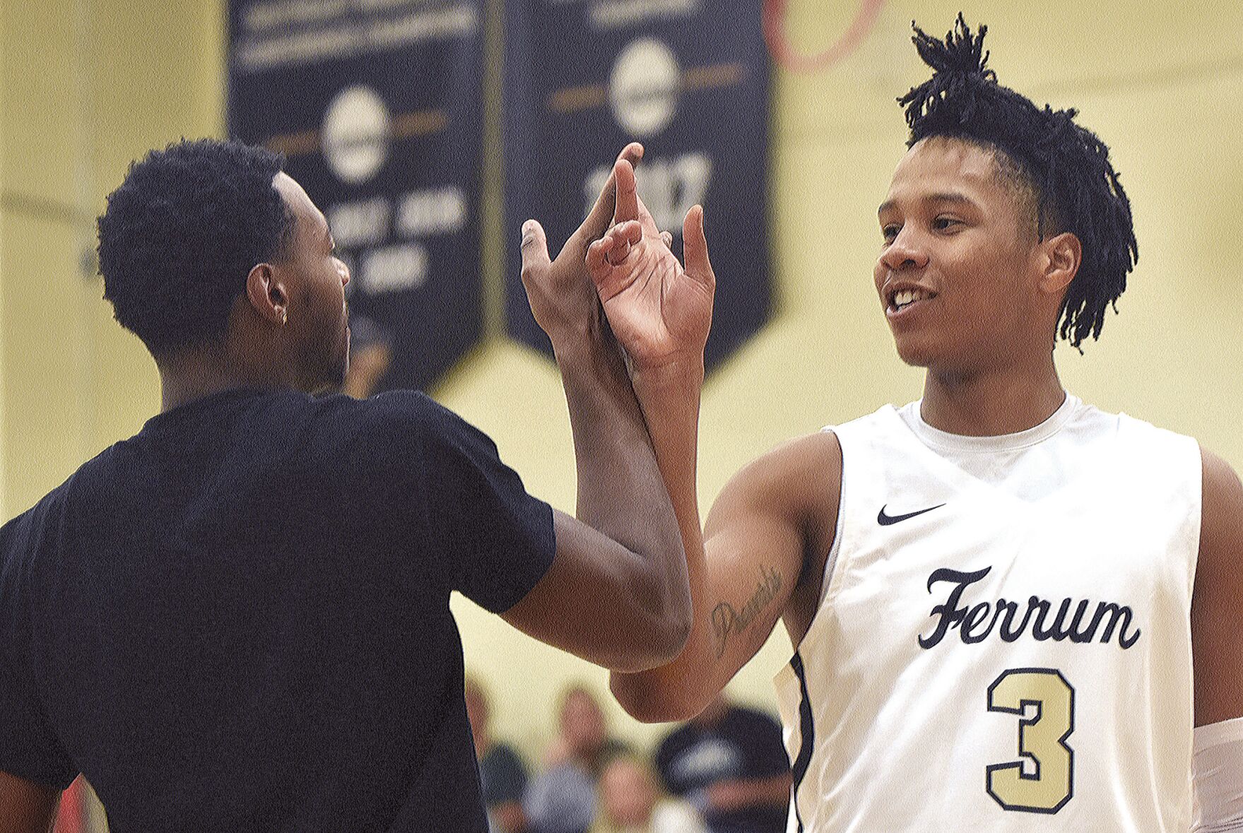 52-point, 2nd half scoring surge propels Panthers