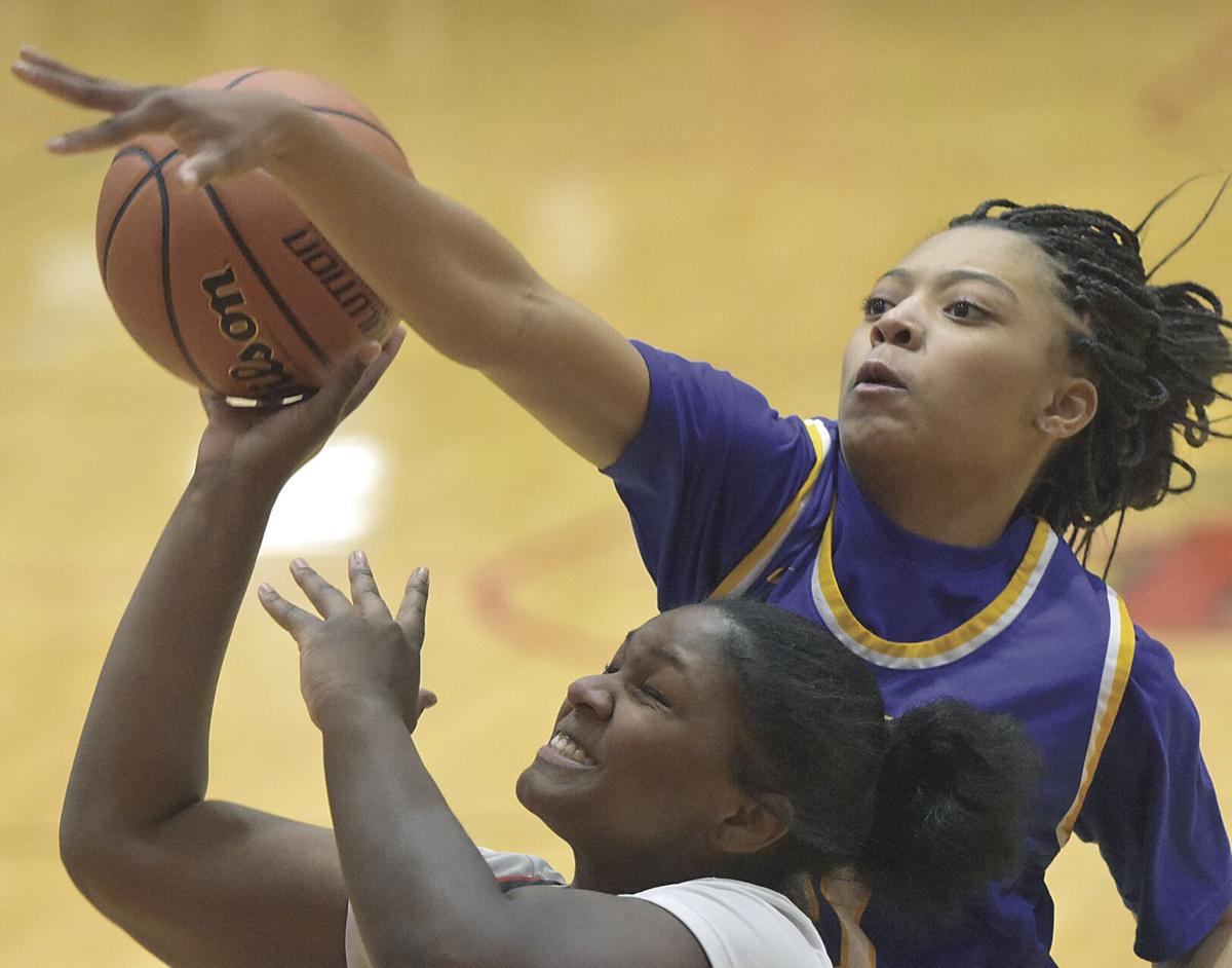 Boys basketball doubleheader is Saturday