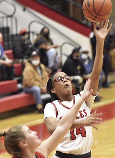 Second and third quarter play carries Colonels to victory