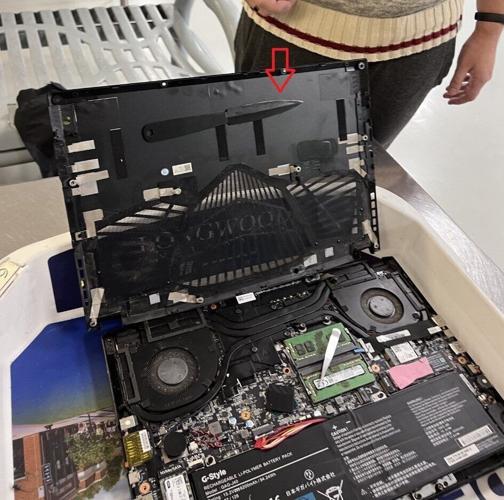 Knife found concealed in traveler's laptop computer