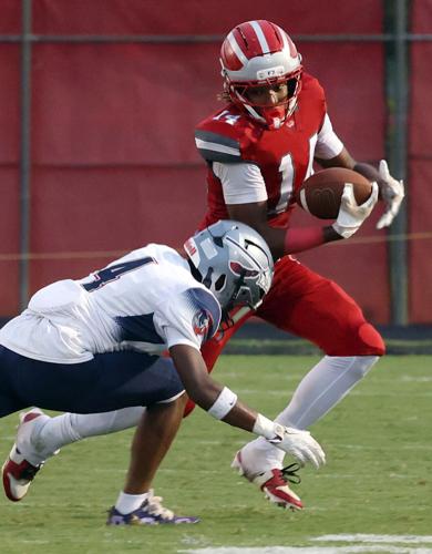 09xx26-roa-spo-lbfootball-04.JPG