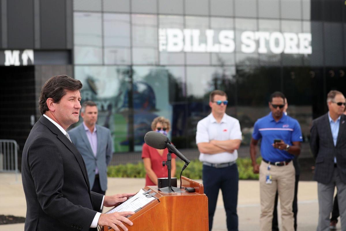 Poloncarz at stadium