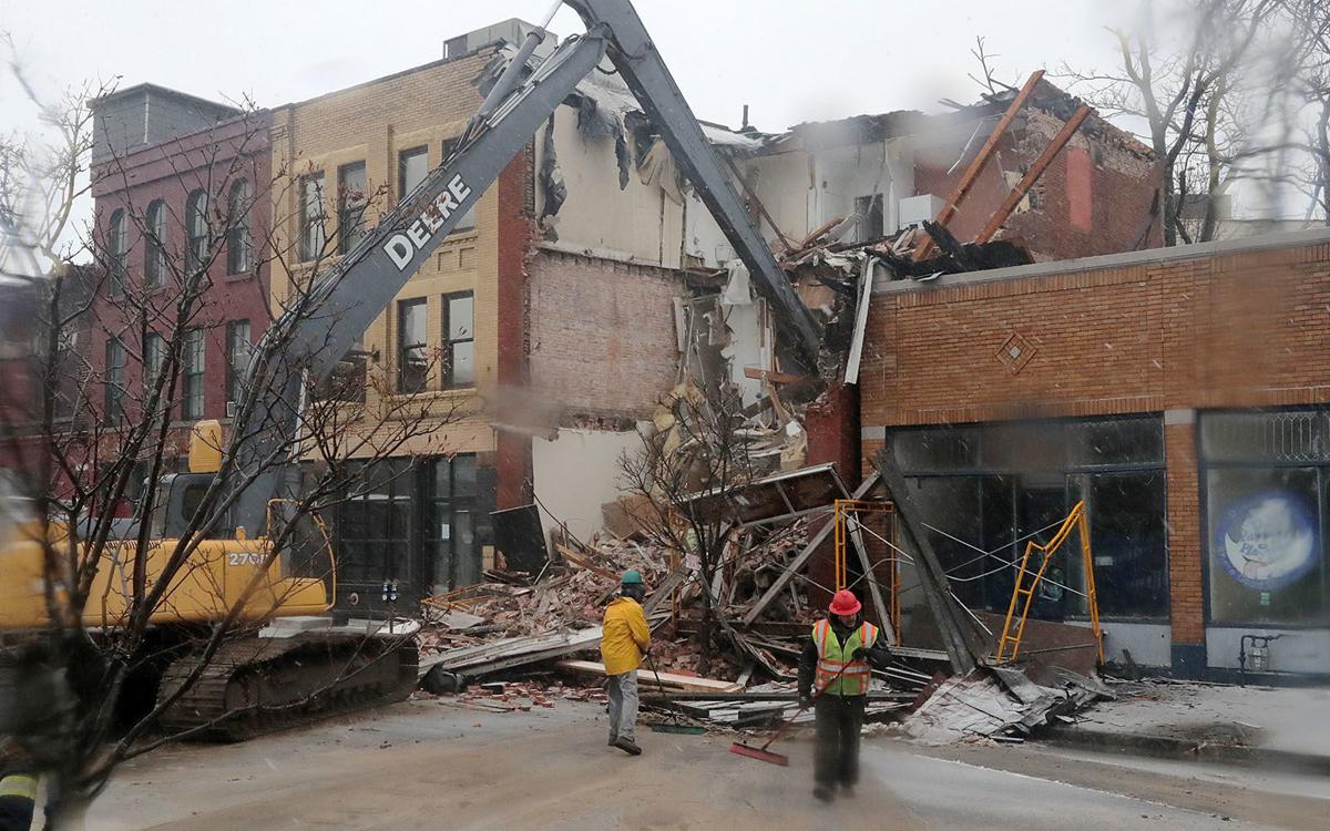 LOCAL  Building collapse: ellicott st  HICKEY