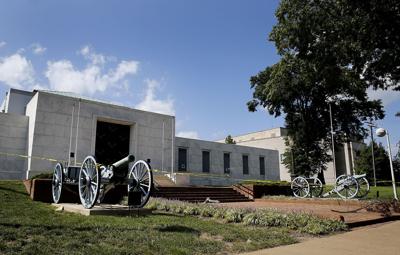 20200913_MET_PROTESTFIRES_01