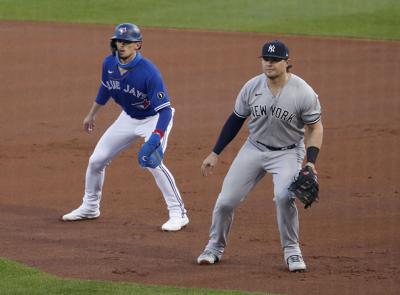 Toronto Blue Jays host the New York Yankees
