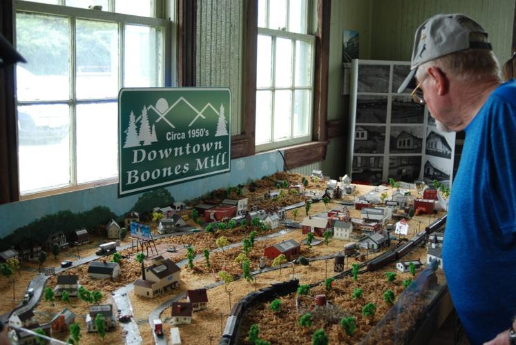 Boones Mill train show 2019 2