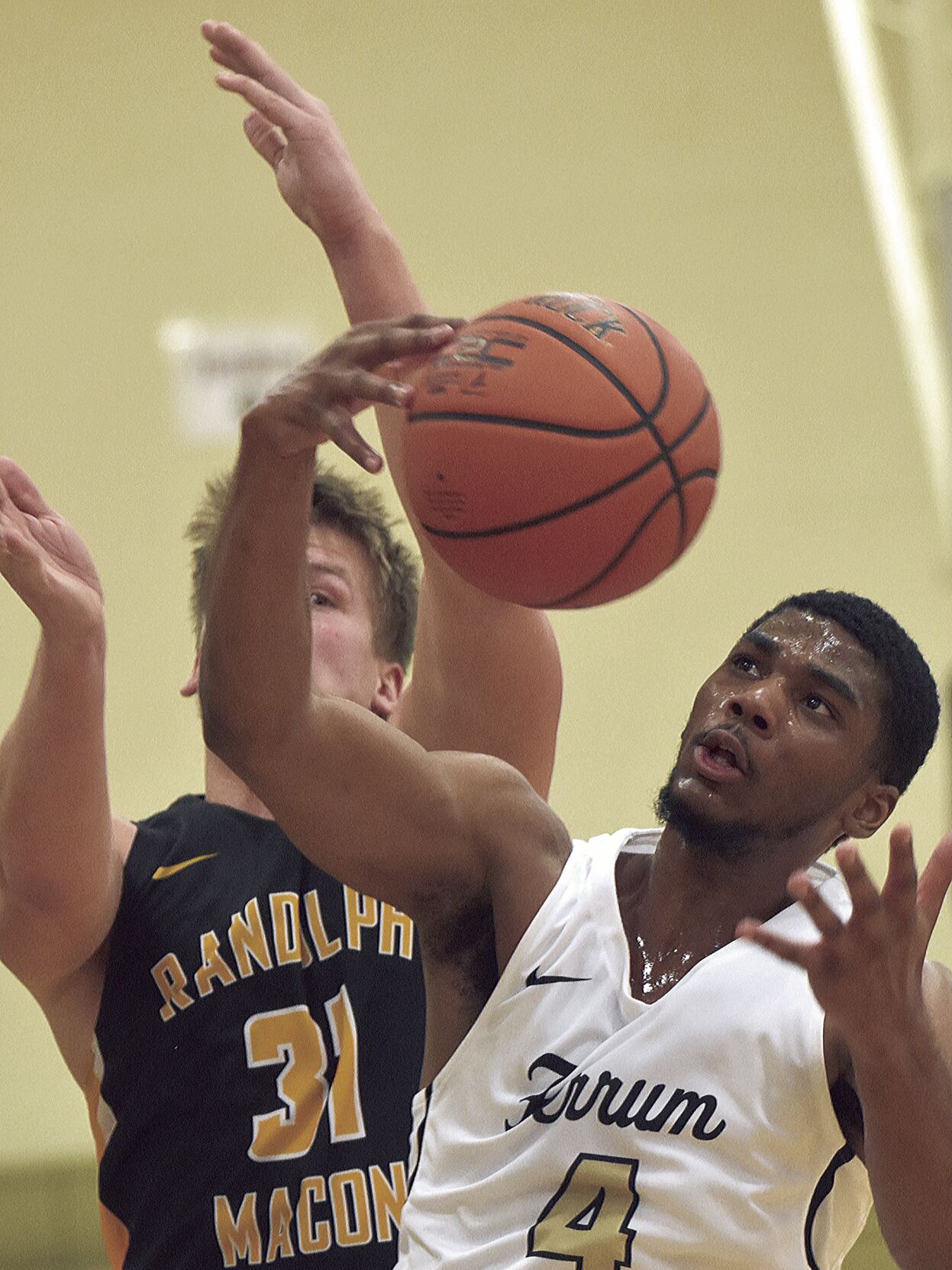 Yellow Jackets withstand Panthers' upset bid