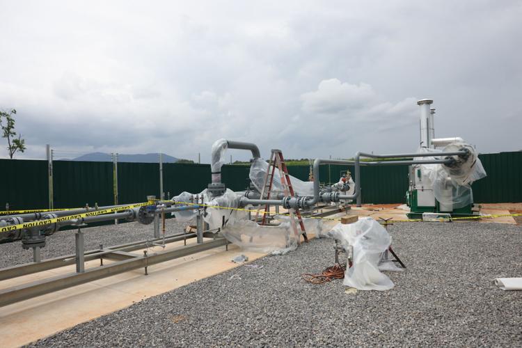 060924-roa-xxx-naturalgas-06.JPG