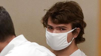 TIMELINE Tops Shooting