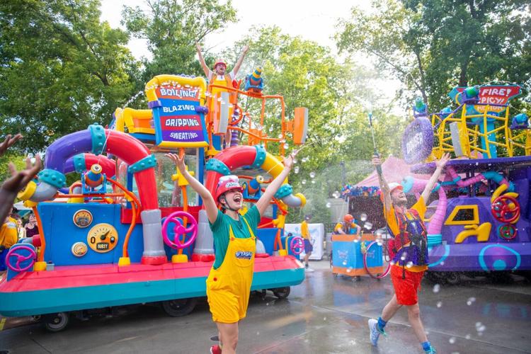 SPLASH! Water Parade 3.jpg