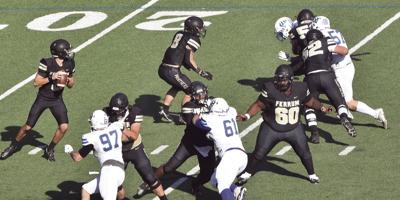 Generals spoil homecoming, Luckett's starting debut at quarterback