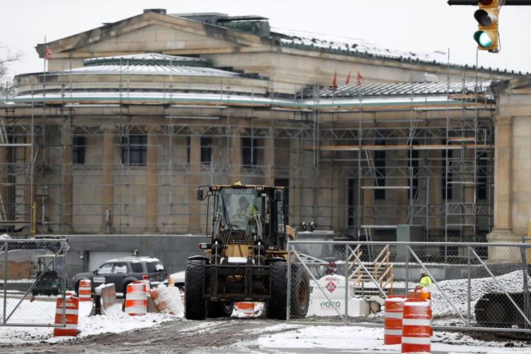 Albright-Knox expansion