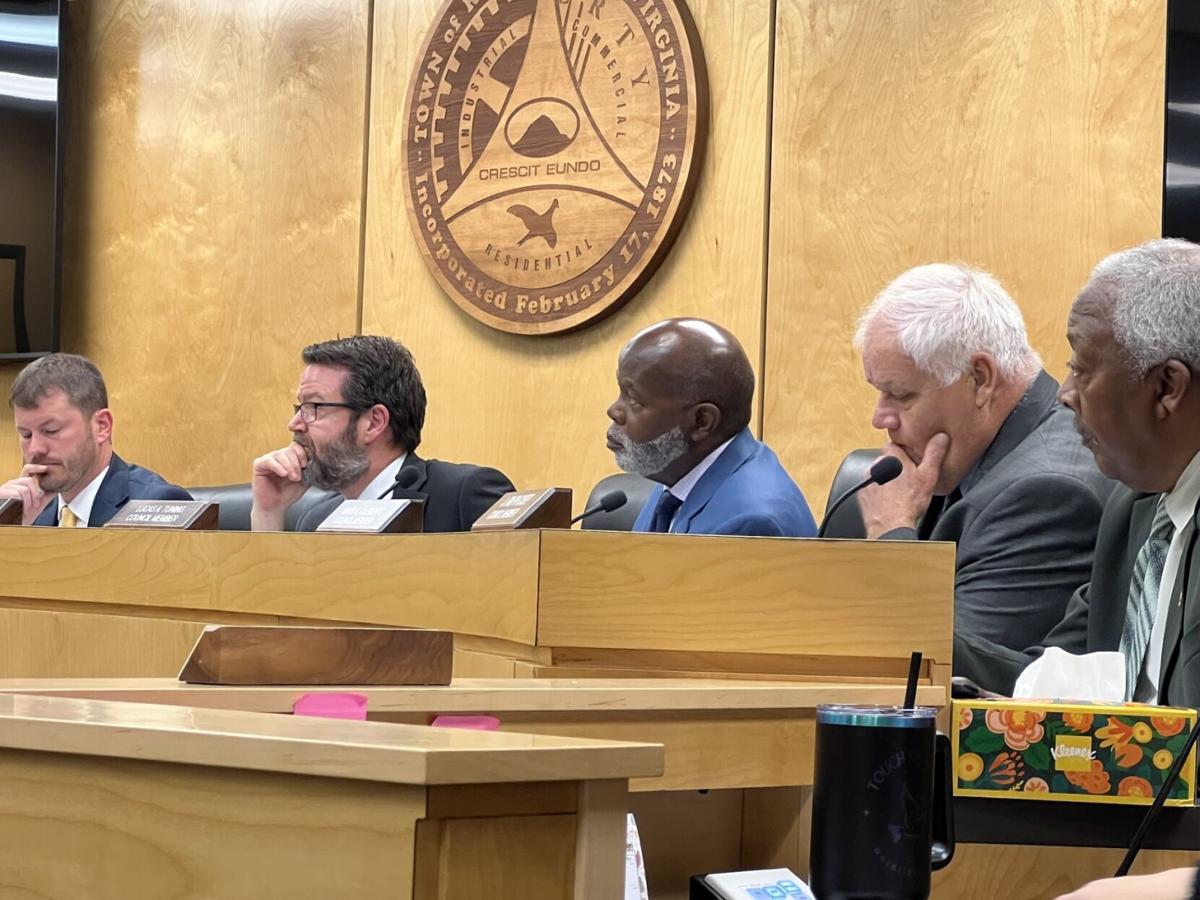 Members of the Rocky Mount Town Council