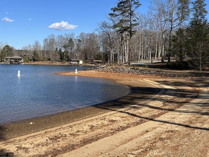 Smith Mountain Lake low water level
