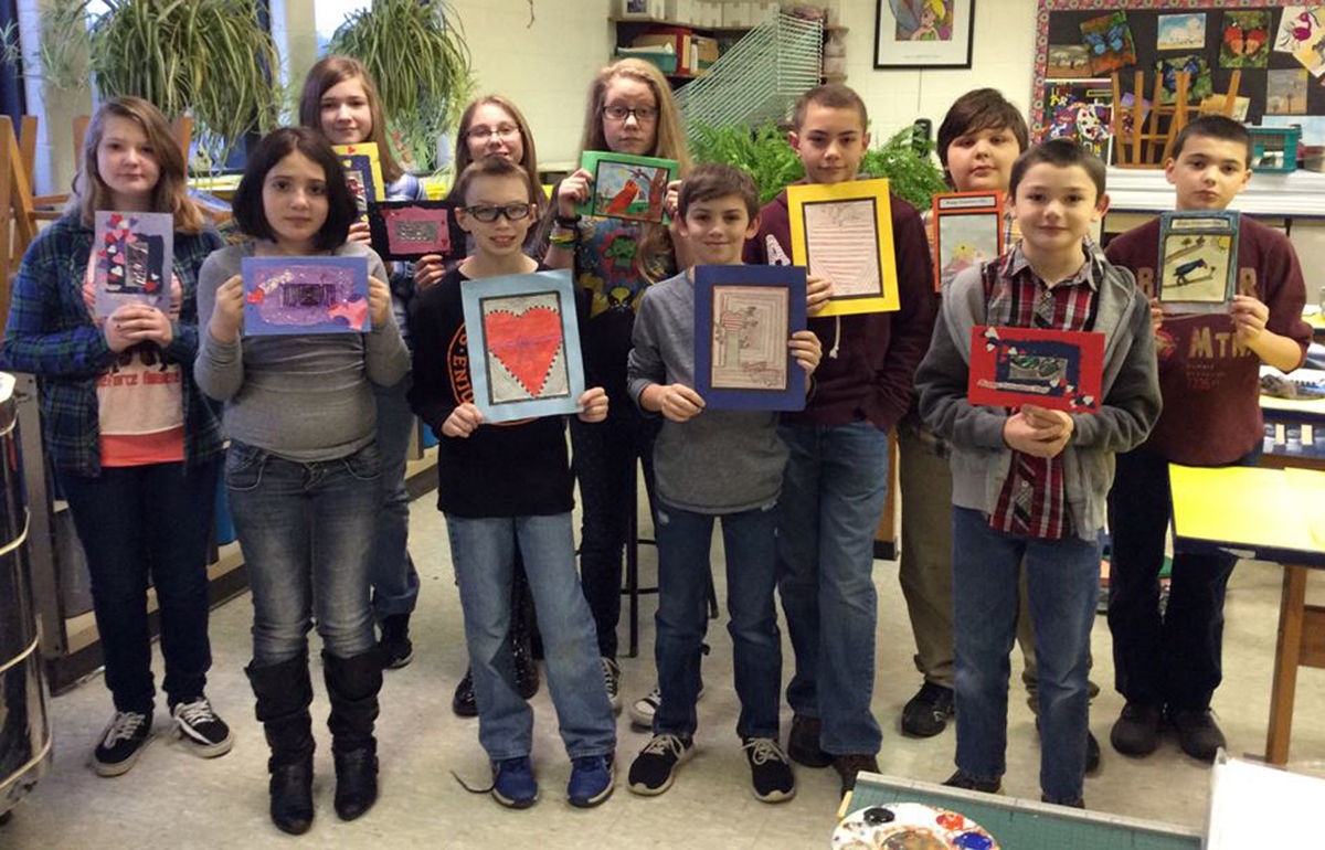 BFMS students make valentines for veterans