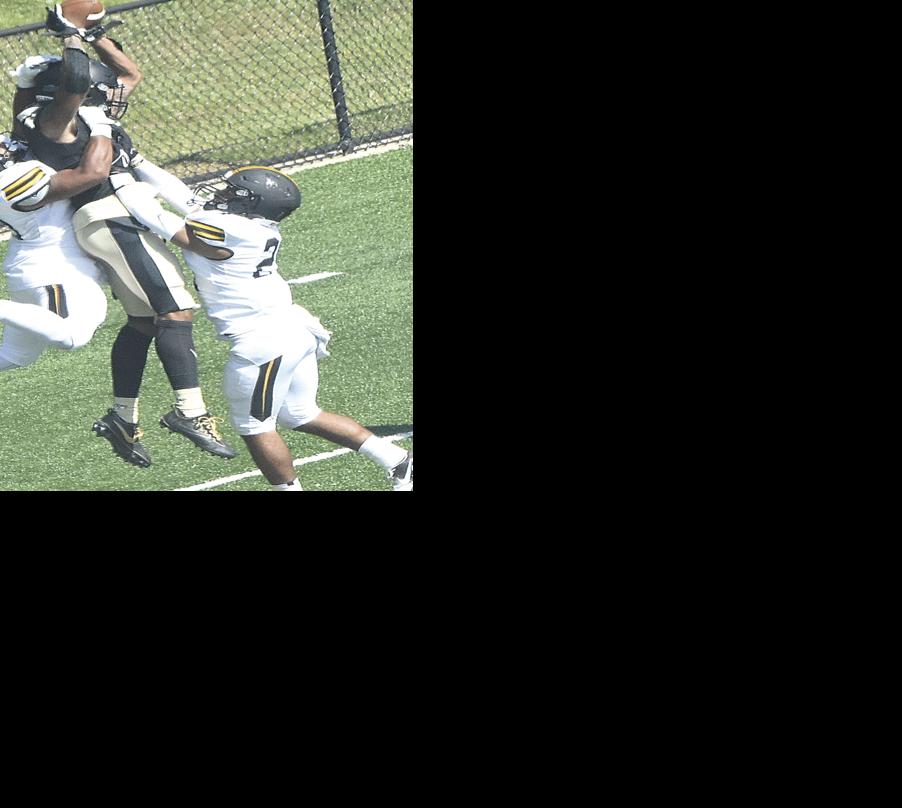 Extended scoring surge steers Yellow Jackets to victory