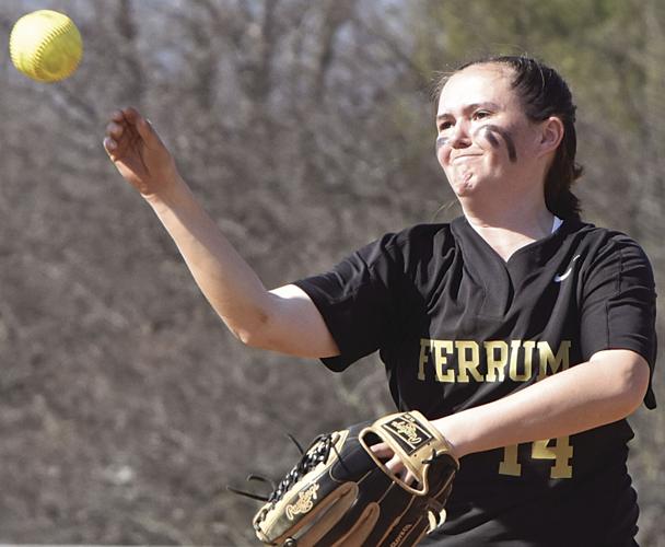 Panthers sweep Knights, run winning streak to 8