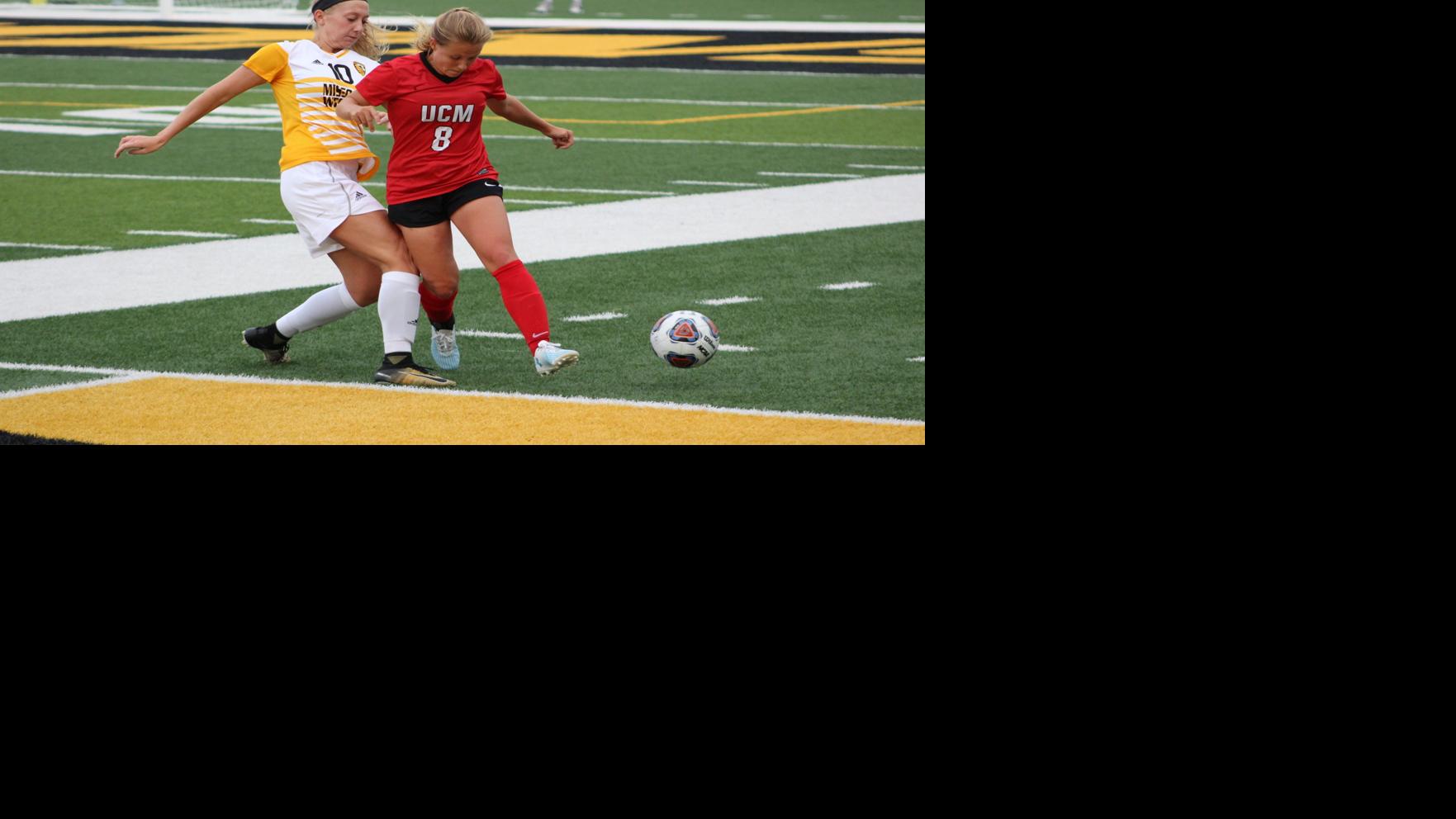 Soccer Blanks The Jennies Beating Ucm For The First Time In