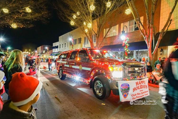 Rockwood Tn Christmas Parade 2022 Waynesville Christmas Parade | Calendar | Theguidewnc.com