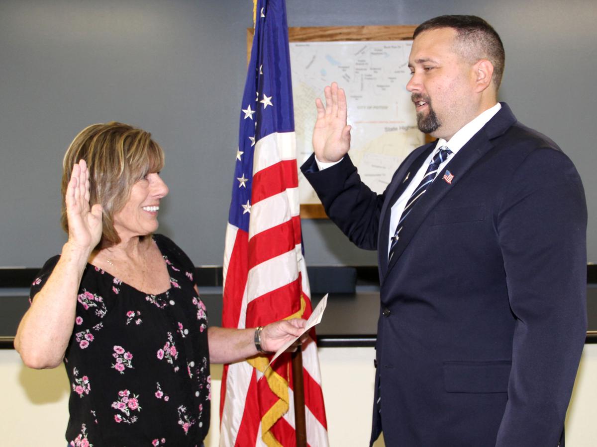 Joseph Blount Gets Sworn In
