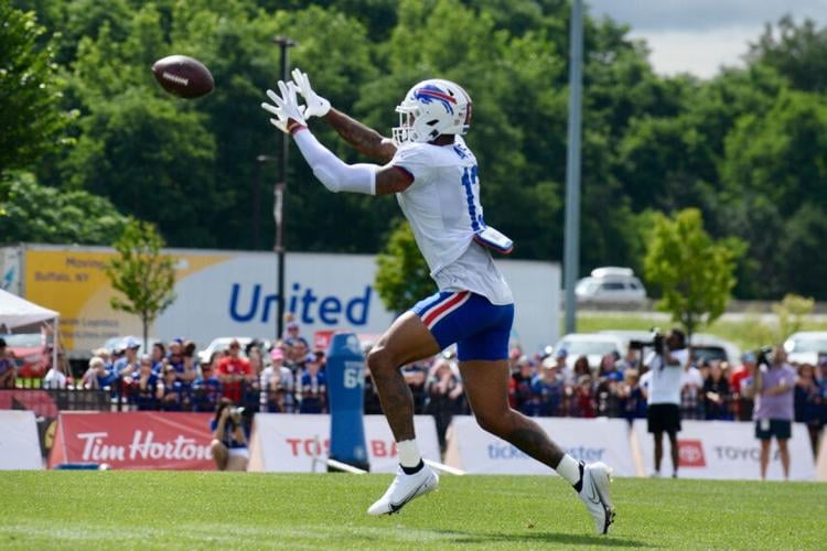 TRAINING CAMP TAKEAWAYS: McDermott absent as Hamlin records INT; Pass rush  dominates; Davis shines on Day 6, Sports