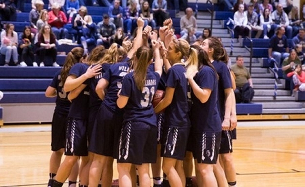 No 18 SUNY Geneseo Women’s Basketball Finishes 25-0 Regular Season With ...