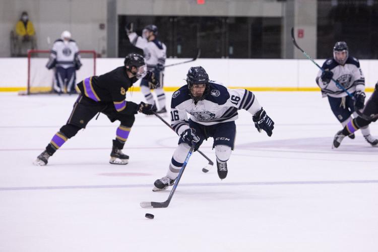 SUNY Geneseo hockey No. 1 in nation for first time in 30 years Sports