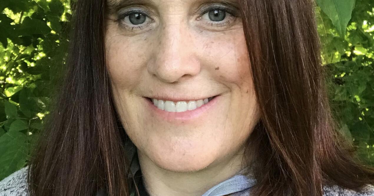 Making a 'Color Connection': GCC arts professor to lead project in Mexico | Entertainment - Vimarsana News
