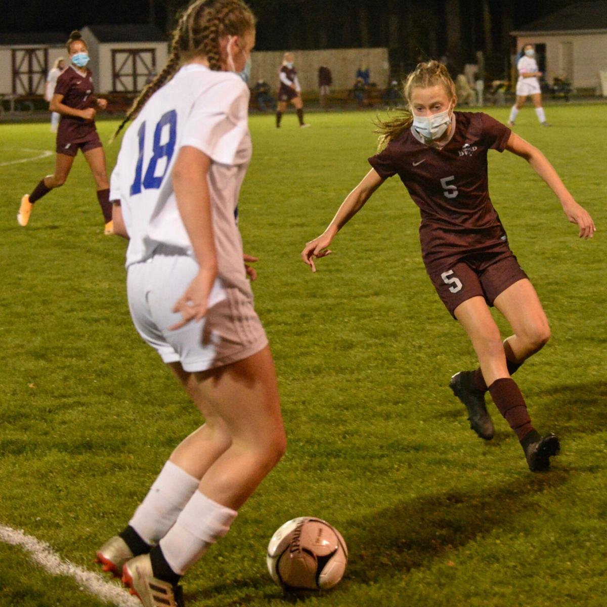 Girls Soccer Mynderse Falls In Sectionals Looks Forward To New Year Sports Fltimes Com