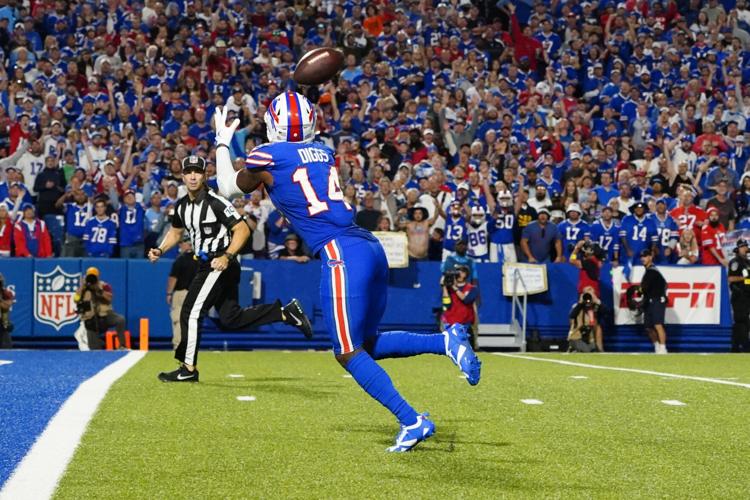 Buffalo Bills roll Tennessee Titans 41-7 in home opener