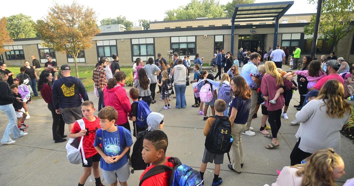 Classes Begin Back to school: Classes begin anew in the GLOW region | News | thelcn.com