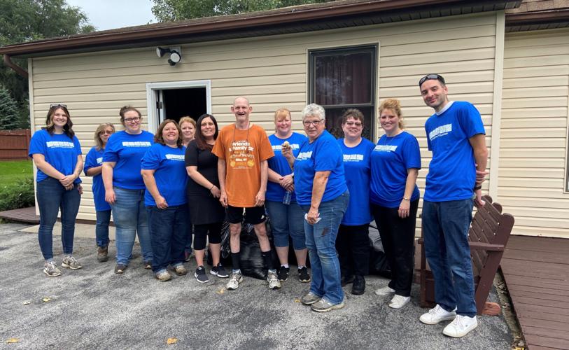 Five Star Bank volunteers aid Arc GLOW Local News