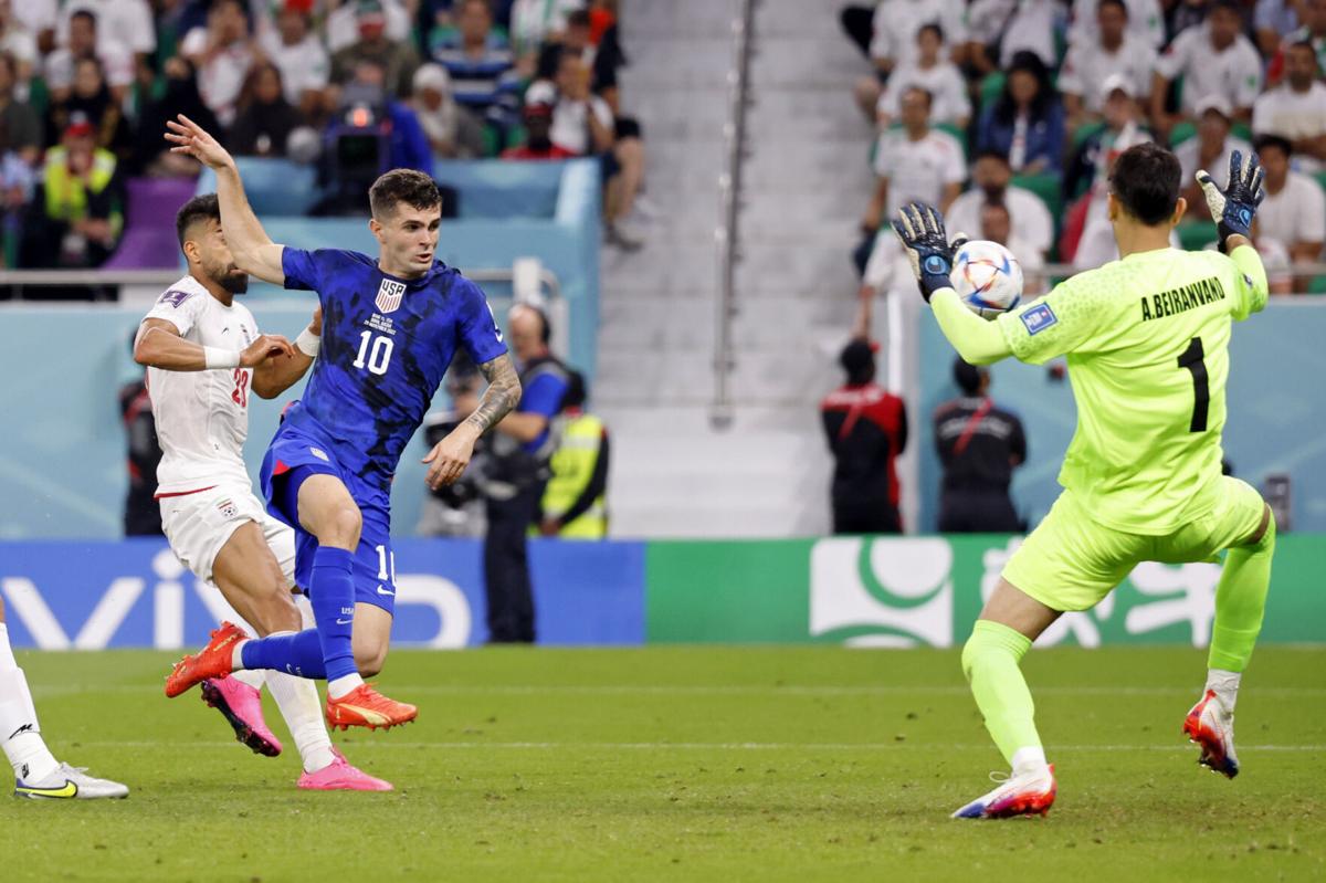 Pulisic goal advances US in World Cup with win over Iran