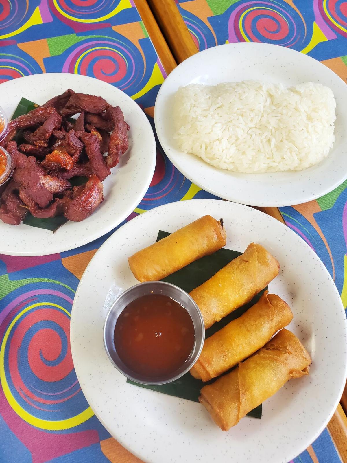 Review Thai Market Serves Amazing Food In Low Key Space Food Drink Theleadernews Com